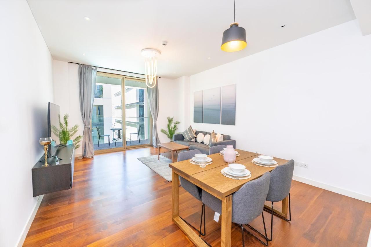 Fam Living - Walk - Urban Staycations Appartamento